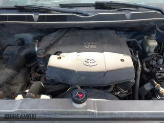 2008 Toyota Tundra with VIN 5TFLU52178X012086, listed as a IAAI auction lot 41769468 with 999,999 mi miles. Bid and sale history available at carsss.com. Image 10.