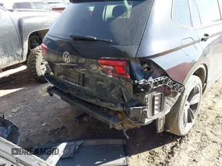 2019 Volkswagen Tiguan SE with VIN 3VV3B7AX2KM075179, listed as a IAAI auction lot 41728654 with 108,388 mi miles and . Bid and sale history available at DreamBid. Image 20.