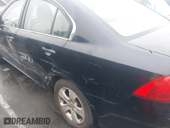 2009 Kia Optima LX z VIN KNAGE228095303047, wystawiony jako IAAI lot #41128475 z przebiegiem 165 317 mil mil oraz . Historia ofert i sprzedaży dostępna na DreamBid. Obrazek 6.