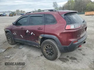 2019 Jeep Cherokee Trailhawk Elite z VIN 1C4PJMBN7KD211588, wystawiony jako Copart lot #49307824 z przebiegiem 54 781 mil mil oraz Szkoda całkowita • Salvage title. Historia ofert i sprzedaży dostępna na DreamBid. Obrazek 2.