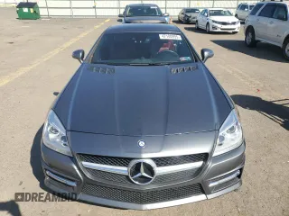 2016 Mercedes-Benz SLK 350 z VIN WDDPK5HA0GF117609, wystawiony jako Copart lot #47100995 z przebiegiem 41 556 mil mil oraz Czysty tytuł • Clean title. Historia ofert i sprzedaży dostępna na DreamBid. Obrazek 5.