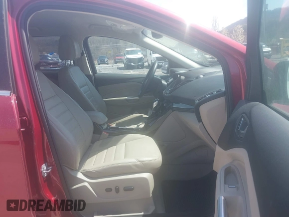 2015 Ford Escape Titanium with VIN 1FMCU9JX9FUB87463, listed as a IAAI auction lot 42059618 with 32,100 mi miles. Bid and sale history available at carsss.com. Image 5.