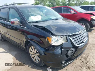 2008 Chrysler Town & Country Touring с VIN 2A8HR54P38R133357, выставлен на аукционе IAAI как лот 42514872 с пробегом 159 240 миль миль и . История ставок и продаж доступна на DreamBid. Изображение 6.