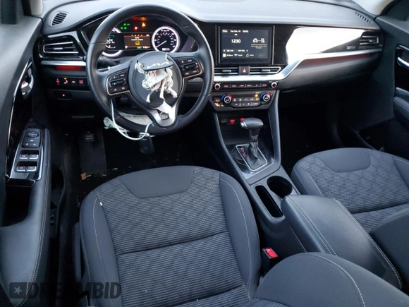 2022 Kia Niro LX with VIN KNDCB3LC6N5503153, listed as a Copart auction lot 84023874 with 71,601 mi miles and Salvage Title. Bid and sale history available at carsss.com. Image 8.