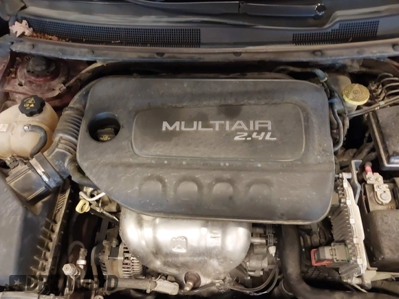 2015 Chrysler 200 S with VIN 1C3CCCBB7FN730122, listed as a IAAI auction lot 41954781 with 133,829 mi miles. Bid and sale history available at carsss.com. Image 10.
