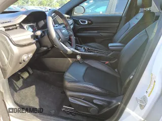 2024 Jeep Compass Trailhawk с VIN 3C4NJDDN4RT144702, выставлен на аукционе Copart как лот 64237135 с пробегом 27 520 миль миль и Чистый • Clean title. История ставок и продаж доступна на DreamBid. Изображение 7.