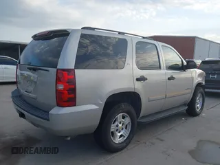 2008 Chevrolet Tahoe LS with VIN 1GNFC13C18R185820, listed as a IAAI auction lot 42662827 with 186,500 mi miles and . Bid and sale history available at DreamBid. Image 4.
