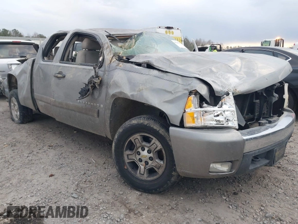 2007 Chevrolet Silverado 1500 LT w/1LT with VIN 2GCEC19J471682541, listed as a IAAI auction lot 41235872 with 200,802 mi miles. Bid and sale history available at carsss.com. Image 1.