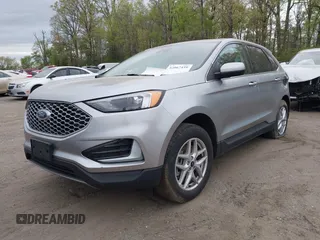 2024 Ford Edge SEL with VIN 2FMPK4J91RBA37000, listed as a IAAI auction lot 42067459 with 34,112 mi miles. Bid and sale history available at carsss.com. Image 17.