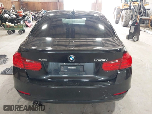 2014 BMW 3 Series 328i xDrive с VIN WBA3B5G53ENS09259, выставлен на аукционе IAAI как лот 42358472 с пробегом 152 425 миль миль и . История ставок и продаж доступна на DreamBid. Изображение 16.
