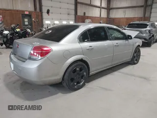 2008 Saturn Aura XE z VIN 1G8ZS57B08F227326, wystawiony jako IAAI lot #42169913 z przebiegiem 152 233 mil mil oraz . Historia ofert i sprzedaży dostępna na DreamBid. Obrazek 4.