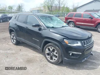 2018 Jeep Compass Limited with VIN 3C4NJDCB7JT332674, listed as a IAAI auction lot 42145567 with 111,852 mi miles and . Bid and sale history available at carsss.com. Image 1.