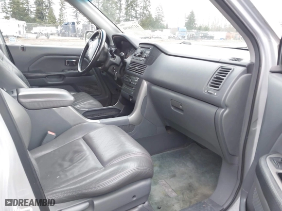 2003 Honda Pilot EX with VIN 2HKYF18613H510512, listed as a IAAI auction lot 41766690 with 234,023 mi miles. Bid and sale history available at carsss.com. Image 5.