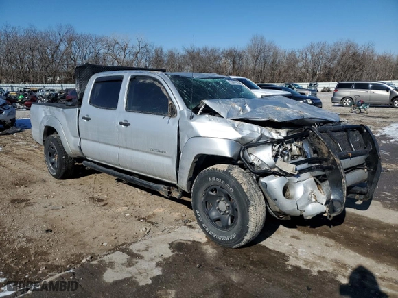 2010 Toyota Tacoma with VIN 3TMMU4FN2AM017932, listed as a Copart auction lot 89388195 with 0 mi miles and Salvage Title. Bid and sale history available at carsss.com. Image 4.
