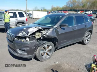 2019 Jeep Cherokee Limited with VIN 1C4PJMDX0KD319579, listed as a IAAI auction lot 42116163 with 94,013 mi miles. Bid and sale history available at carsss.com. Image 17.