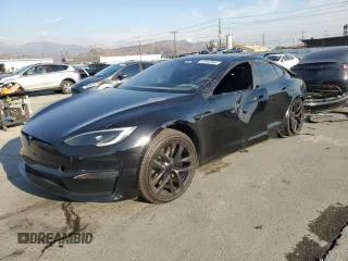 2022 Tesla Model S with VIN 5YJSA1E51NF482745, listed as a Copart auction lot 42562955 with 75,573 mi miles and Salvage Title. Bid and sale history available at DreamBid. Image 1.