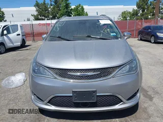 2020 Chrysler Pacifica Limited с VIN 2C4RC1GG1LR184429, выставлен на аукционе IAAI как лот 42701918 с пробегом 73 638 миль миль и . История ставок и продаж доступна на DreamBid. Изображение 13.