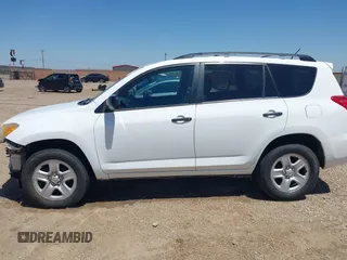 2010 Toyota RAV4 z VIN 2T3ZF4DV2AW049880, wystawiony jako IAAI lot #42272049 z przebiegiem 313 811 mil mil oraz . Historia ofert i sprzedaży dostępna na DreamBid. Obrazek 15.