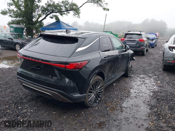2023 Lexus RX 350 z VIN 2T2BAMCA9PC014394, wystawiony jako IAAI lot #42510351 z przebiegiem 17 466 mil mil oraz . Historia ofert i sprzedaży dostępna na DreamBid. Obrazek 4.