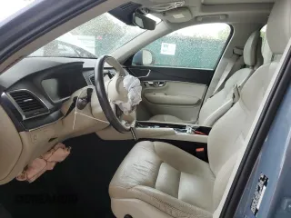 2020 Volvo XC90 Momentum with VIN YV4102CK8L1606249, listed as a Copart auction lot 52129065 with 83,256 mi miles and Salvage Title. Bid and sale history available at DreamBid. Image 7.