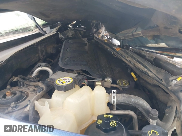 2004 Ford Escape XLT с VIN 1FMYU93154KA98965, выставлен на аукционе IAAI как лот 42630357 с пробегом Не указан миль и . История ставок и продаж доступна на DreamBid. Изображение 10.