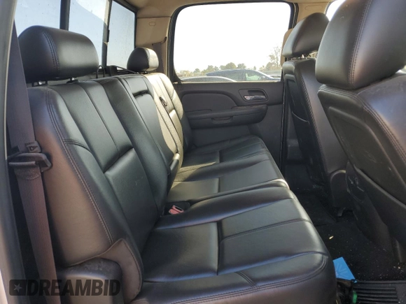 2011 GMC Sierra 2500HD SLT с VIN 1GT121C8XBF145553, выставлен на аукционе Copart как лот 77220804 с пробегом 414 257 миль миль и Списание • Salvage title. История ставок и продаж доступна на DreamBid. Изображение 10.