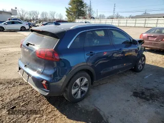 2022 Kia Niro LXS with VIN KNDCB3LC1N5532916, listed as a Copart auction lot 42353255 with 0 mi miles and Salvage Title. Bid and sale history available at carsss.com. Image 3.