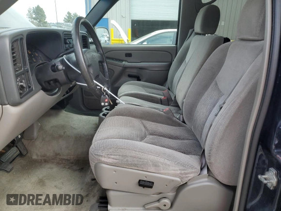 2004 Chevrolet Suburban LT with VIN 3GNEC16T84G207457, listed as a Copart auction lot 45223965 with 194,820 mi miles and Salvage Title. Bid and sale history available at carsss.com. Image 7.