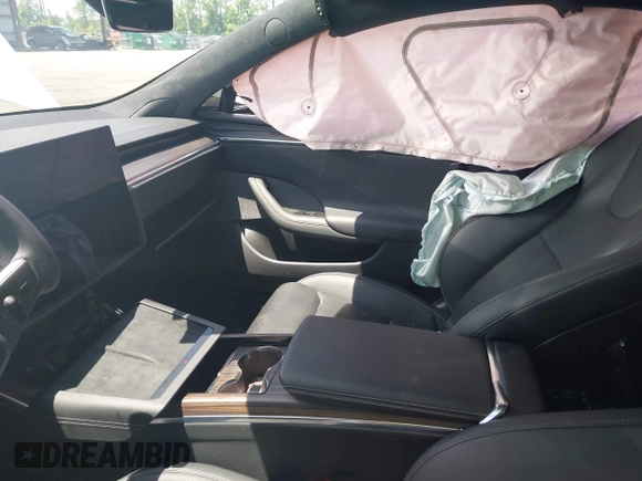 2021 Tesla Model S Plaid с VIN 5YJSA1E62MF438406, выставлен на аукционе IAAI как лот 42246901 с пробегом Не указан миль и . История ставок и продаж доступна на DreamBid. Изображение 5.