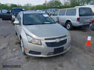 2011 Chevrolet Cruze LTZ with VIN 1G1PH5S9XB7152631, listed as a IAAI auction lot 42075115 with 87,735 mi miles. Bid and sale history available at carsss.com. Image 6.