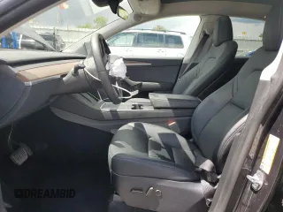 2024 Tesla Model Y Long Range с VIN 7SAYGAEEXRF115893, выставлен на аукционе Copart как лот 55174035 с пробегом 68 078 миль миль и Списание • Salvage title. История ставок и продаж доступна на DreamBid. Изображение 7.