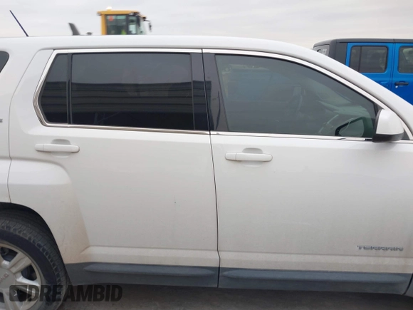 2016 GMC Terrain SLE with VIN 2GKALMEK5G6346211, listed as a IAAI auction lot 41260113 with 28,229 mi miles and . Bid and sale history available at carsss.com. Image 13.