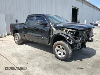 2020 Ram 1500 Big Horn z VIN 1C6SRFBT5LN162892, wystawiony jako Copart lot #57483275 z przebiegiem 49 102 mil mil oraz Szkoda całkowita • Salvage title. Historia ofert i sprzedaży dostępna na DreamBid. Obrazek 4.