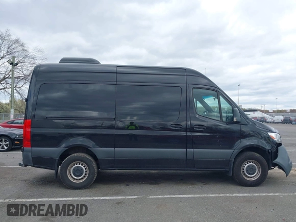 2019 Mercedes-Benz Sprinter Passenger z VIN WDZPF0CD3KP130537, wystawiony jako IAAI lot #42052916 z przebiegiem 192 310 mil mil oraz . Historia ofert i sprzedaży dostępna na DreamBid. Obrazek 13.