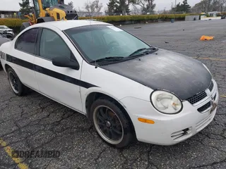 2005 Dodge Neon SE with VIN 1B3ES26C85D235390, listed as a IAAI auction lot 41794144 with 236,111 mi miles. Bid and sale history available at carsss.com. Image 1.