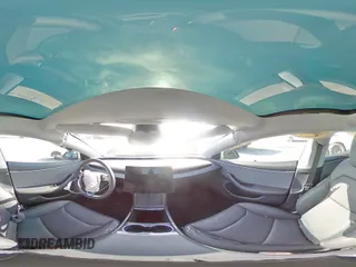 2025 Tesla Model 3 Long Range z VIN 5YJ3E1EA9SF924138, wystawiony jako Copart lot #48324125 z przebiegiem 2 445 mil mil oraz Szkoda całkowita • Salvage title. Historia ofert i sprzedaży dostępna na DreamBid. Obrazek 13.