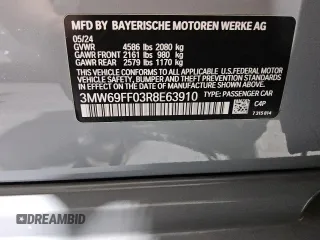2024 BMW 3 Series 330i with VIN 3MW69FF03R8E63910, listed as a Copart auction lot 49742785 with 19,796 mi miles and Clean Title. Bid and sale history available at carsss.com. Image 12.