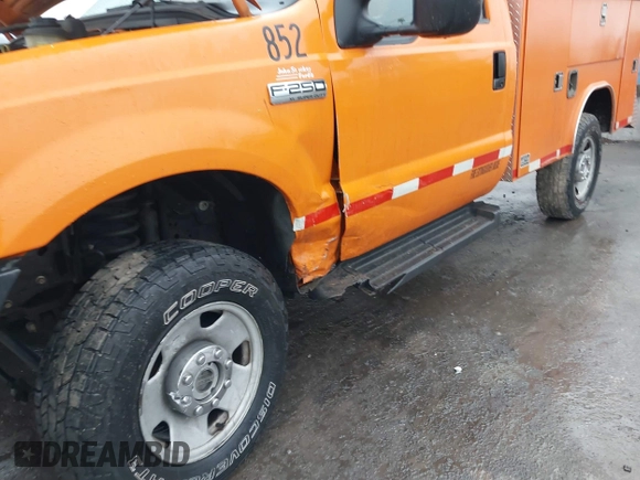 2007 Ford F-250 with VIN 1FDNF21557EA12597, listed as a IAAI auction lot 41454655 with 51,917 mi miles and . Bid and sale history available at DreamBid. Image 6.