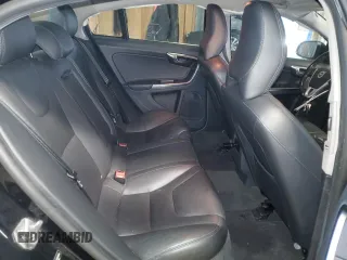 2015 Volvo S60 T5 Premier z VIN YV1612TK3F2356840, wystawiony jako Copart lot #88741865 z przebiegiem 174 030 mil mil oraz Czysty tytuł • Clean title. Historia ofert i sprzedaży dostępna na DreamBid. Obrazek 11.