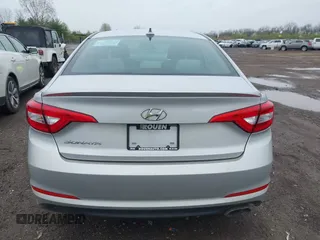 2016 Hyundai Sonata SE z VIN 5NPE24AF2GH392177, wystawiony jako IAAI lot #41956695 z przebiegiem 108 840 mil mil oraz . Historia ofert i sprzedaży dostępna na DreamBid. Obrazek 16.