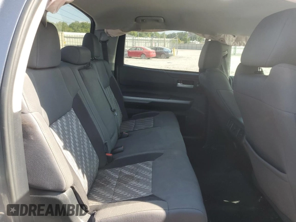 2018 Toyota Tundra 2WD SR5 with VIN 5TFEM5F19JX134019, listed as a Copart auction lot 68264444 with 123,438 mi miles and Salvage Title. Bid and sale history available at carsss.com. Image 10.