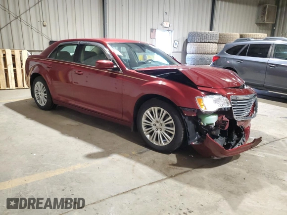 2014 Chrysler 300 z VIN 2C3CCARG9EH308723, wystawiony jako Copart lot #52051595 z przebiegiem 39 478 mil mil oraz Szkoda całkowita • Salvage title. Historia ofert i sprzedaży dostępna na DreamBid. Obrazek 4.