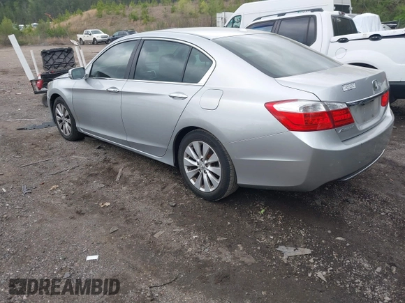 2013 Honda Accord Sdn EX-L with VIN 1HGCR2F87DA023448, listed as a IAAI auction lot 41898974 with 147,283 mi miles. Bid and sale history available at carsss.com. Image 3.