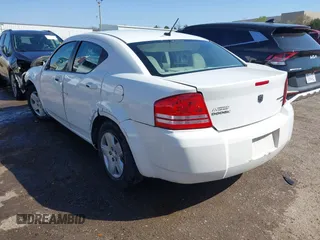 2010 Dodge Avenger SXT z VIN 1B3CC4FB2AN181824, wystawiony jako IAAI lot #41981598 z przebiegiem 170 601 mil mil oraz . Historia ofert i sprzedaży dostępna na DreamBid. Obrazek 3.