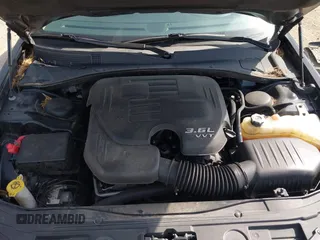 2019 Chrysler 300 Limited with VIN 2C3CCAKGXKH569123, listed as a IAAI auction lot 41786636 with 63,540 mi miles. Bid and sale history available at carsss.com. Image 10.