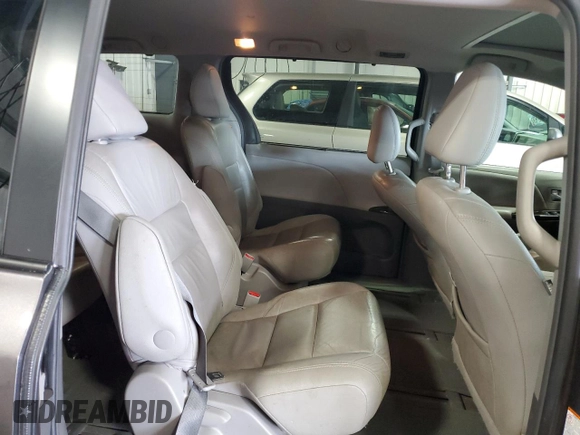 2016 Toyota Sienna Limited z VIN 5TDDK3DC2GS142603, wystawiony jako Copart lot #54013855 z przebiegiem 97 000 mil mil oraz Szkoda całkowita • Salvage title. Historia ofert i sprzedaży dostępna na DreamBid. Obrazek 11.