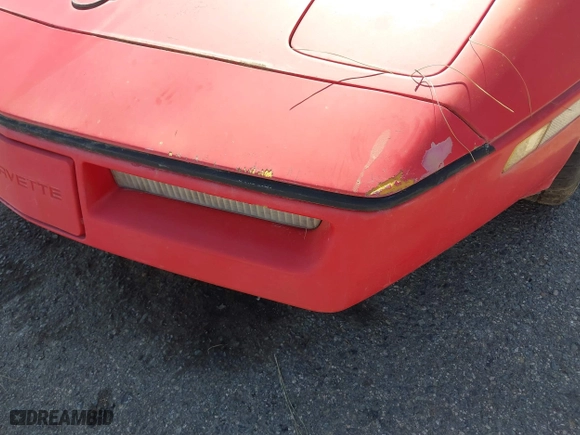 1985 Chevrolet Corvette with VIN 1G1YY0789F5103932, listed as a IAAI auction lot 42004684 with 116,413 mi miles. Bid and sale history available at carsss.com. Image 6.