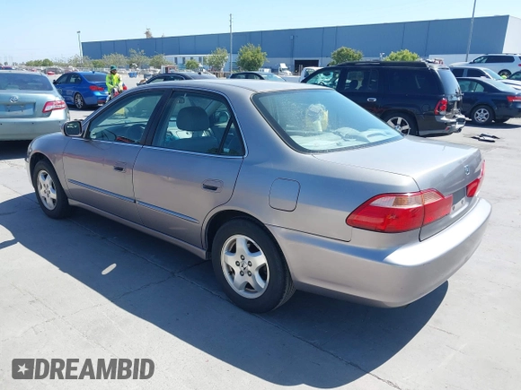 2000 Honda Accord EX with VIN 1HGCG1657YA091101, listed as a IAAI auction lot 42522505 with 152,076 mi miles and . Bid and sale history available at DreamBid. Image 3.