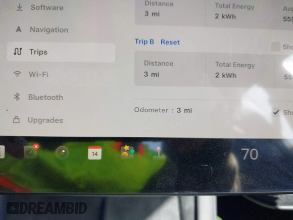 2024 Tesla Model 3 z VIN 5YJ3E1EA2RF867095, wystawiony jako IAAI lot #41550546 z przebiegiem 3 mil mil oraz . Historia ofert i sprzedaży dostępna na DreamBid. Obrazek 7.