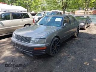 1995 Lexus LS 400 z VIN JT8UF22E9S0018339, wystawiony jako IAAI lot #42289526 z przebiegiem 225 642 mil mil oraz . Historia ofert i sprzedaży dostępna na DreamBid. Obrazek 2.